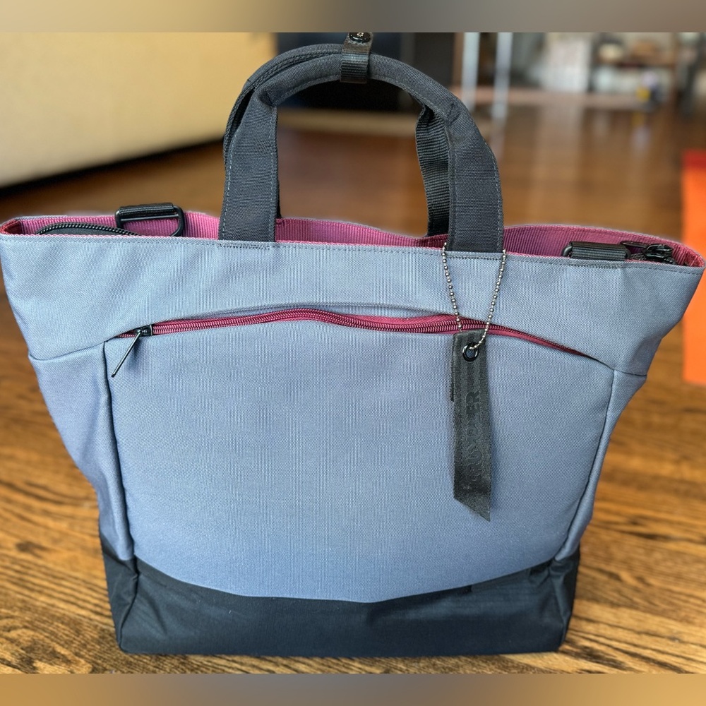 Crumpler Mantra Tote Gray and Black